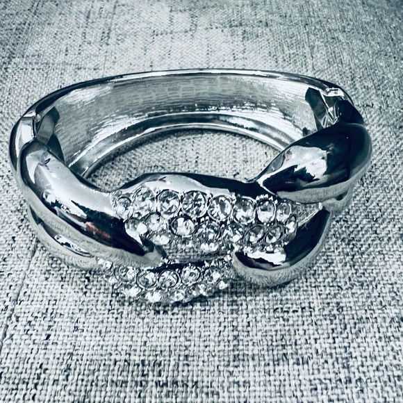 Fabulous Bulky Chain Pave Faux Stone Bangle Bracelet - Picture 3 of 4